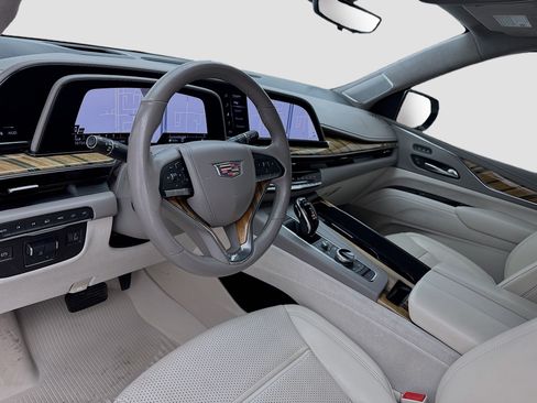 Used 2021 Cadillac Escalade ESV Sport Platinum AWD/4WD image 7