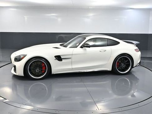 Used 2018 Mercedes-Benz AMG GT R image 10