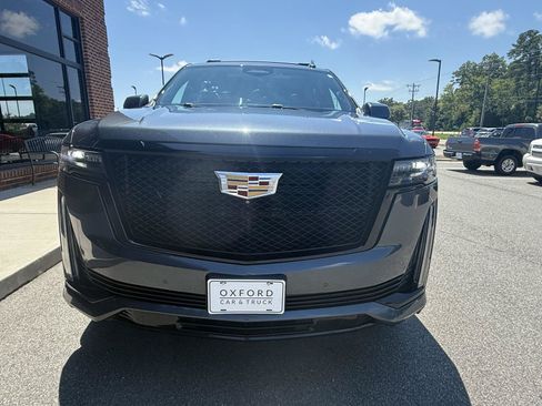 Used 2021 Cadillac Escalade ESV Sport w/ Driver Assist Tech Package AWD/4WD image 39