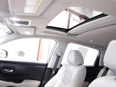 Certified 2024 Honda HR-V EX-L image 36