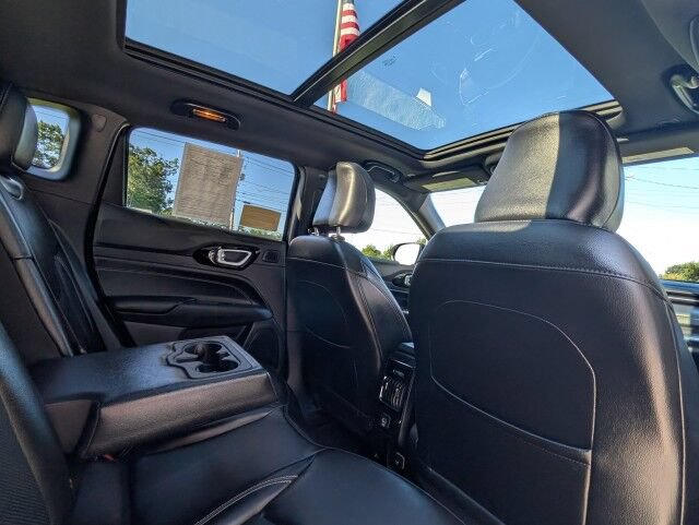 Used 2023 Jeep Compass High Altitude AWD/4WD image 22