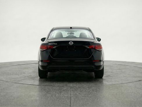 Used 2025 Nissan Sentra SV image 7