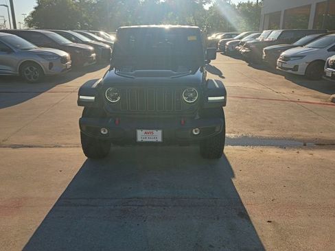 Used 2025 Jeep Wrangler Unlimited Rubicon image 5