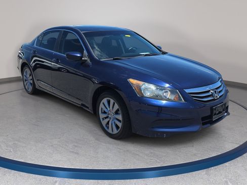Used 2011 Honda Accord EX image 3