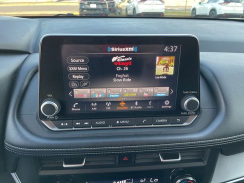 Certified 2025 Nissan Rogue SV image 28