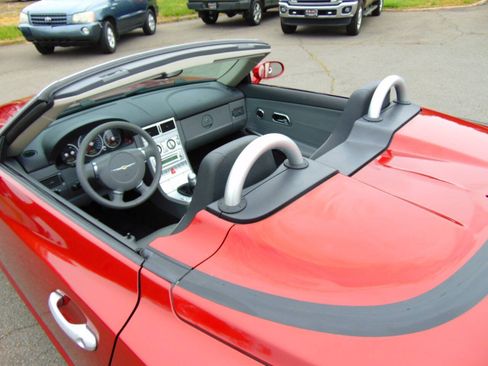 Used 2005 Chrysler Crossfire Limited RWD image 53
