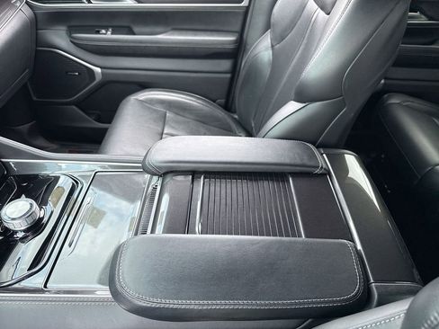 Used 2023 Jeep Wagoneer 2WD w/ Premium Group I image 20