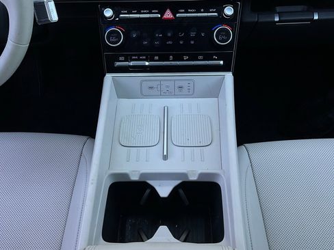 Used 2025 Hyundai Santa Fe SEL image 16