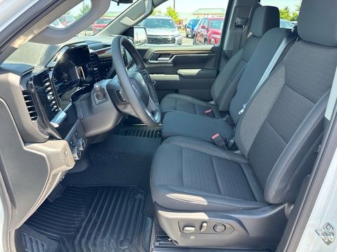 New 2025 Chevrolet Silverado 1500 LT image 4