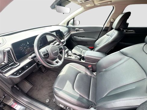 Used 2024 Kia Sportage SX image 11