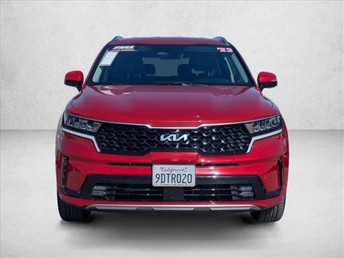 Used 2023 Kia Sorento EX FWD image 2
