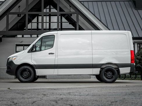 Used 2026 Mercedes-Benz Sprinter 2500 image 3