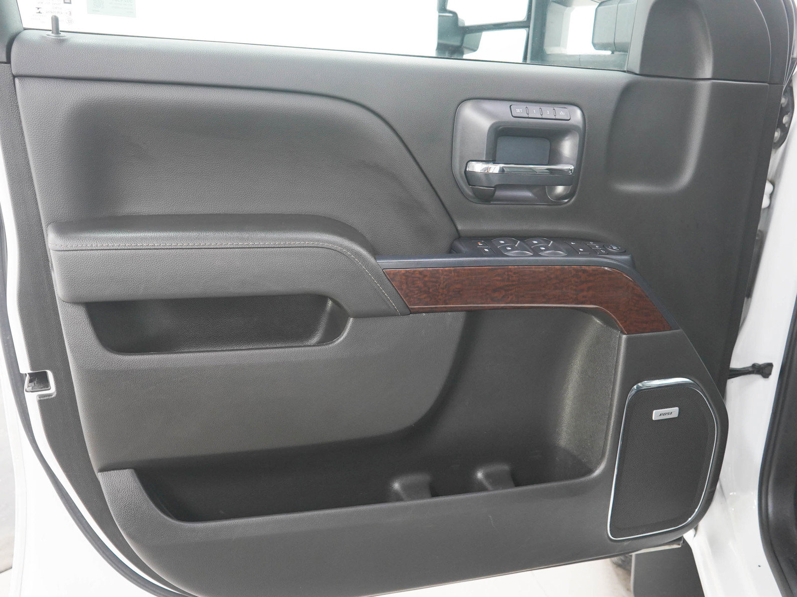 Used 2018 GMC Sierra 1500 SLT AWD/4WD image 21