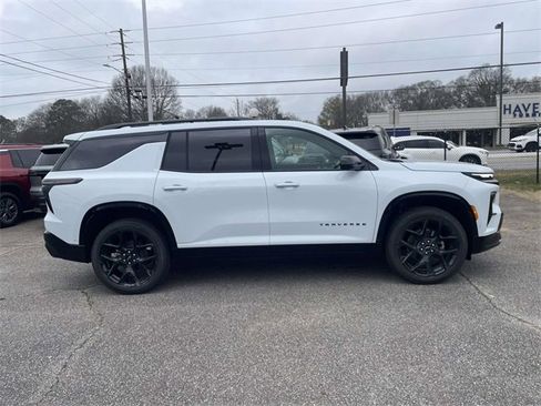 New 2026 Chevrolet Traverse RS image 2