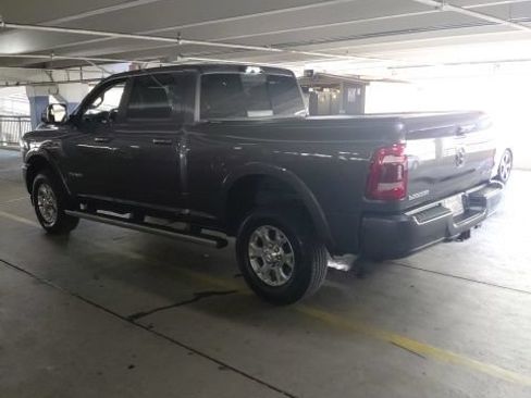 Used 2022 RAM 2500 Laramie AWD/4WD image 3