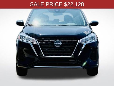 New 2024 Nissan Kicks SV image 3