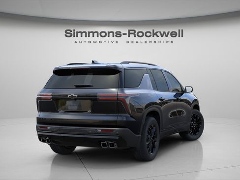 New 2026 Chevrolet Traverse LT w/ Midnight/Sport Edition AWD/4WD image 3