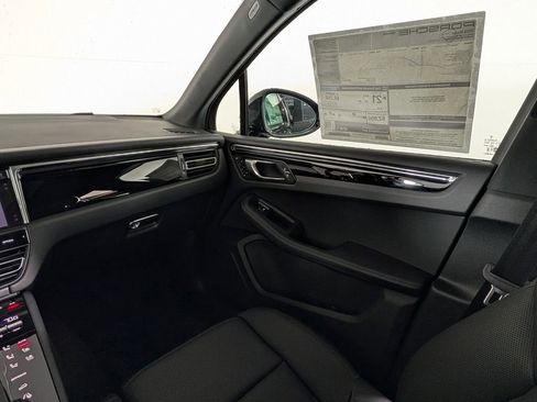 New 2026 Porsche Macan AWD/4WD image 22