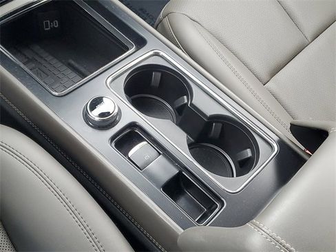 Certified 2023 Lincoln Corsair AWD w/ Equipment Group 101A image 24