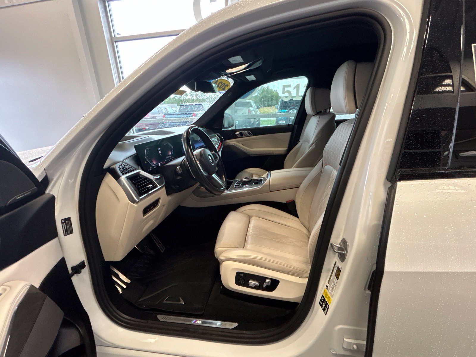 Used 2024 BMW X7 xDrive40i w/ Executive Package AWD/4WD image 24