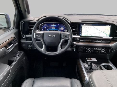 Certified 2025 Chevrolet Silverado 1500 RST RWD image 7