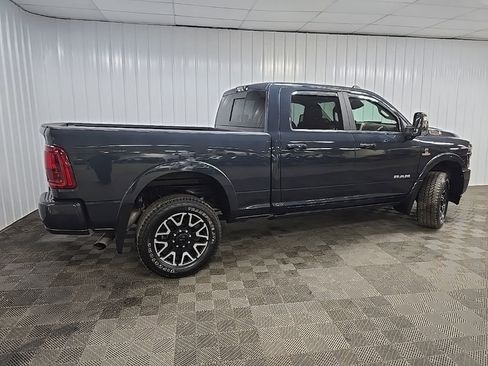 Used 2025 RAM 2500 Limited AWD/4WD image 3