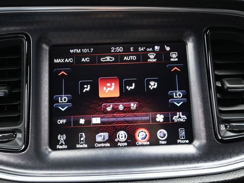 Used 2016 Dodge Challenger SRT w/ Technology Group RWD image 40
