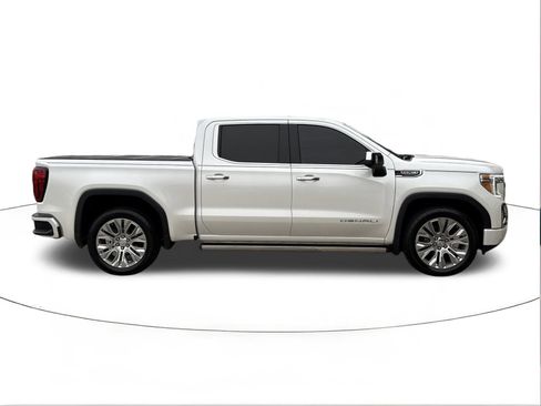 Used 2022 GMC Sierra 1500 Denali w/ Denali Premium Package image 2