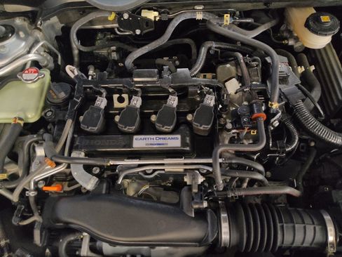 Used 2018 Honda Civic EX-T image 30