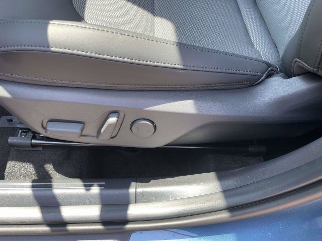 New 2026 Kia Niro EX FWD image 18