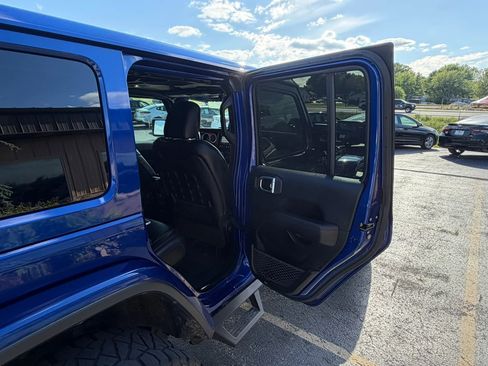 Used 2020 Jeep Wrangler Unlimited Rubicon AWD/4WD image 16