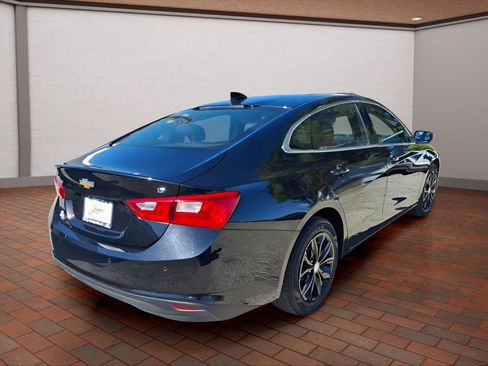 Used 2024 Chevrolet Malibu LT FWD image 5
