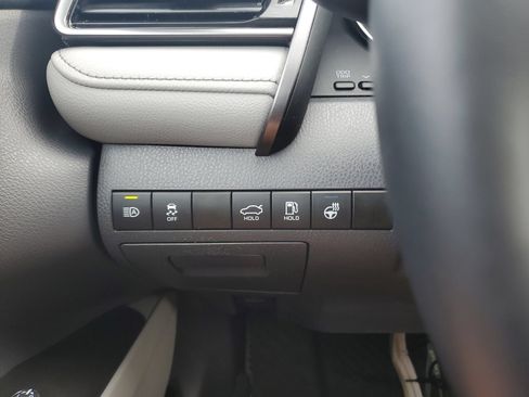 Used 2024 Toyota Camry XLE w/ Cold Weather Package FWD image 21