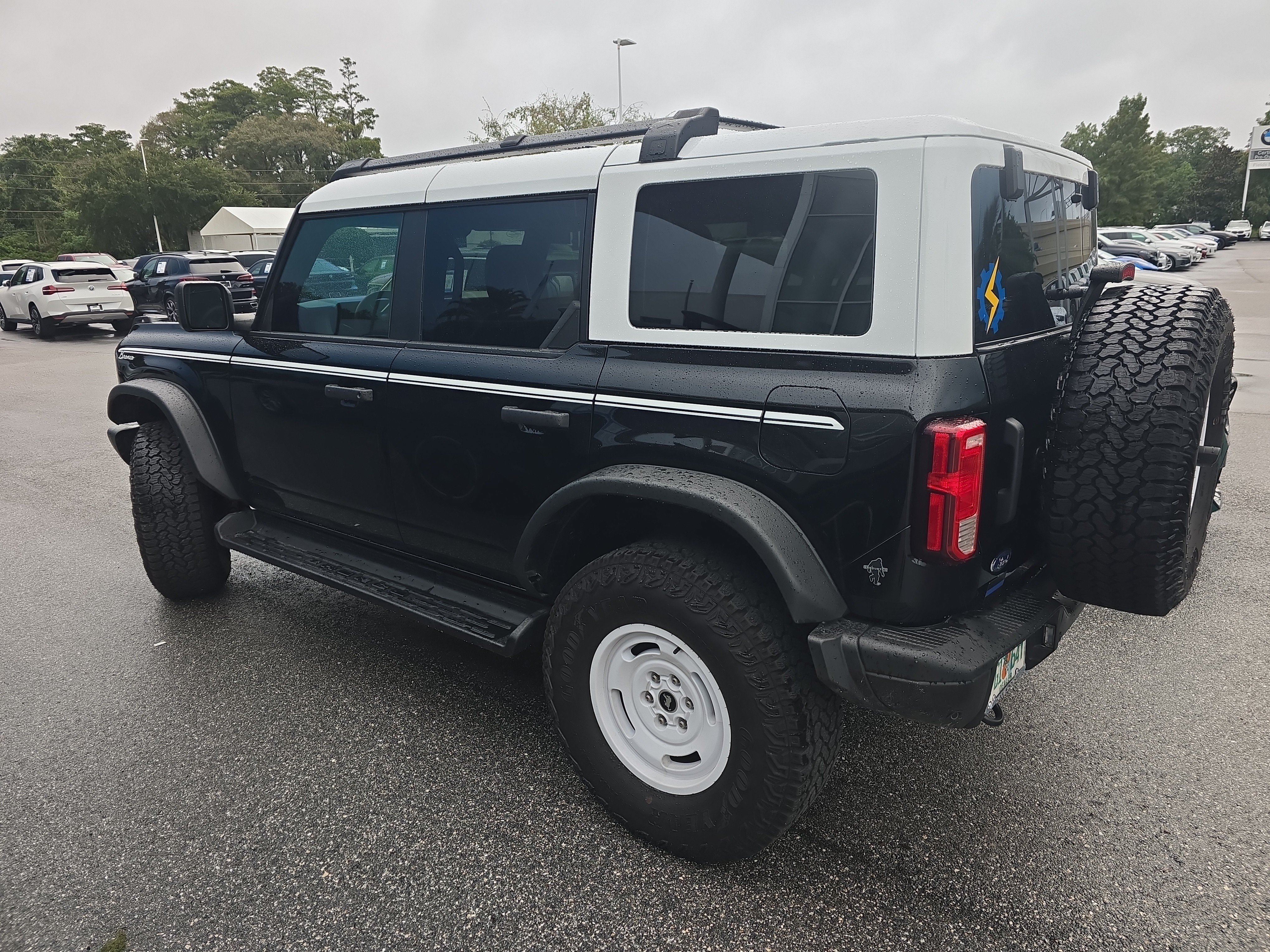 Used 2025 Ford Bronco Heritage Edition AWD/4WD image 4