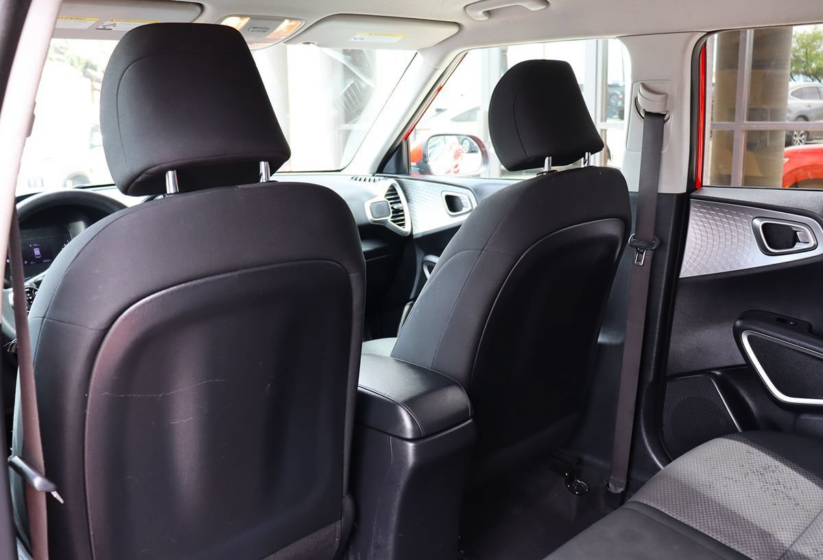 Used 2020 Kia Soul LX FWD image 31