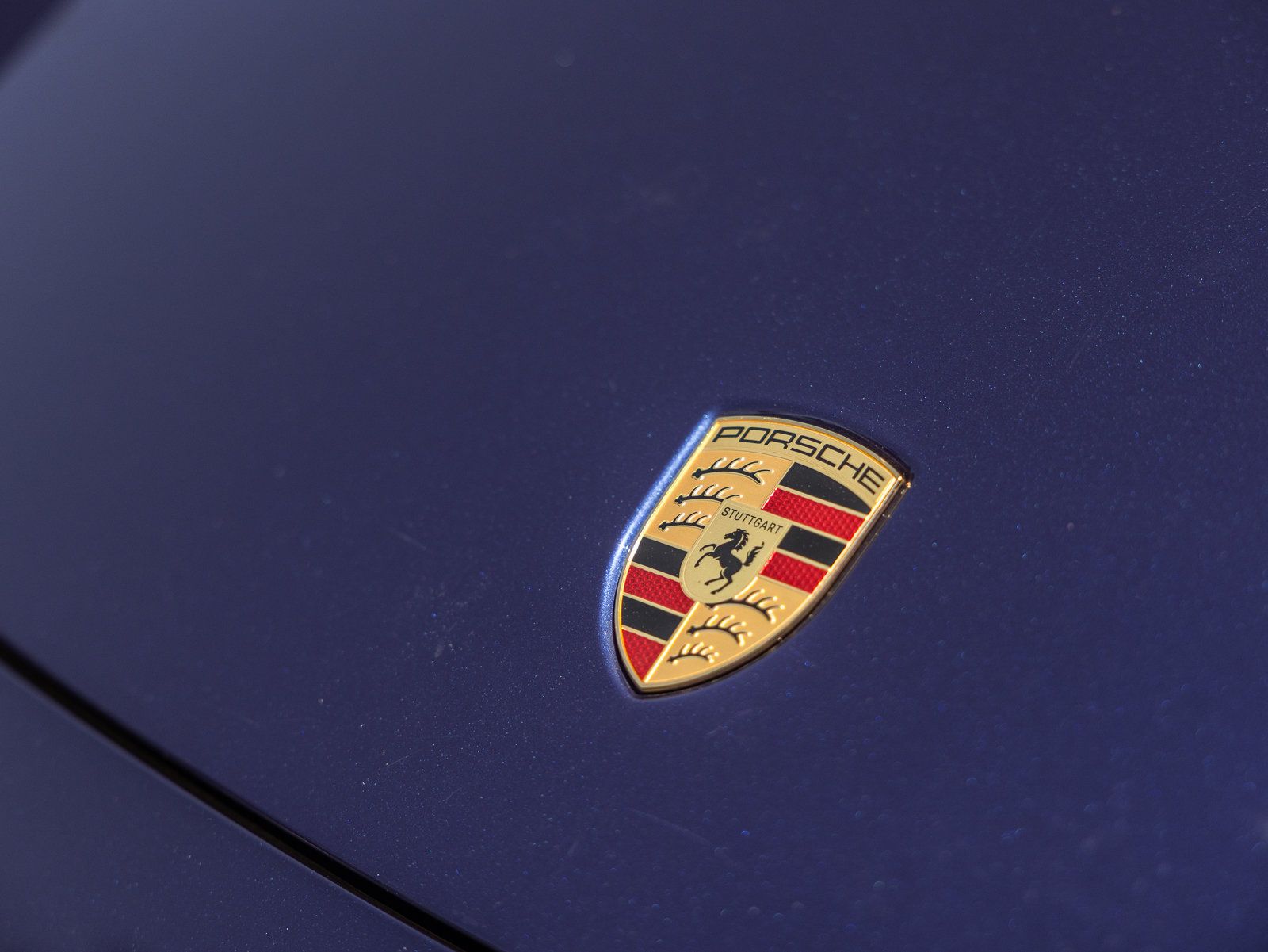 Certified 2025 Porsche Macan 4 Electric AWD/4WD image 24