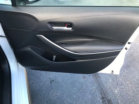 Used 2022 Toyota Corolla SE image 40