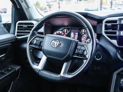 Used 2022 Toyota Tundra SR5 w/ SR5 Convenience Package RWD image 18
