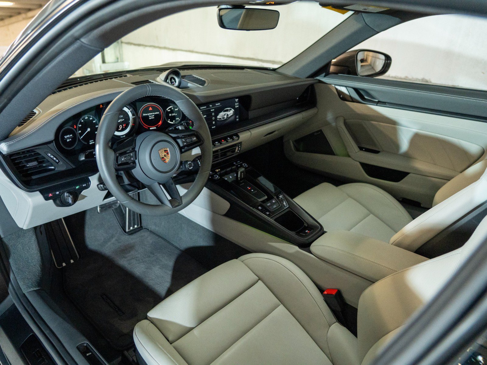 Certified 2023 Porsche 911 Carrera GTS RWD image 4