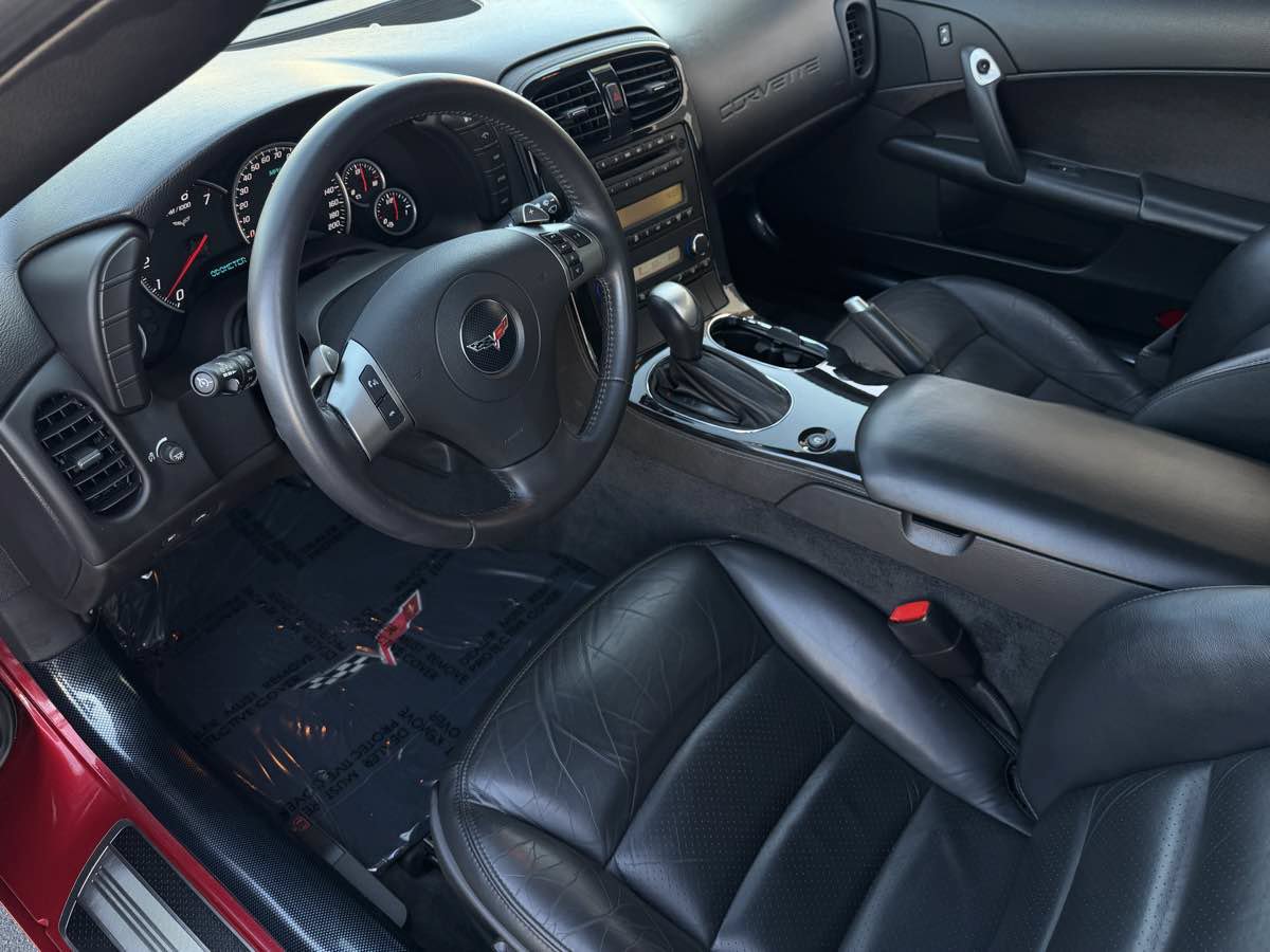 Used 2009 Chevrolet Corvette Coupe w/ Preferred Equipment Group RWD image 17