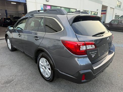 Used 2018 Subaru Outback 2.5i Premium AWD/4WD image 14