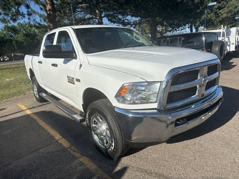 Used 2014 RAM 2500 Tradesman w/ Chrome Appearance Group AWD/4WD image 5