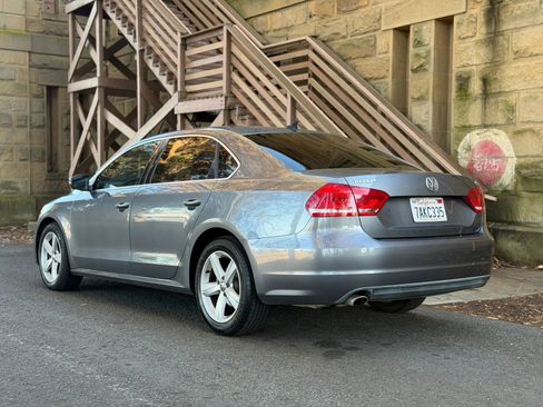 Used 2013 Volkswagen Passat 2.5 SE image 27