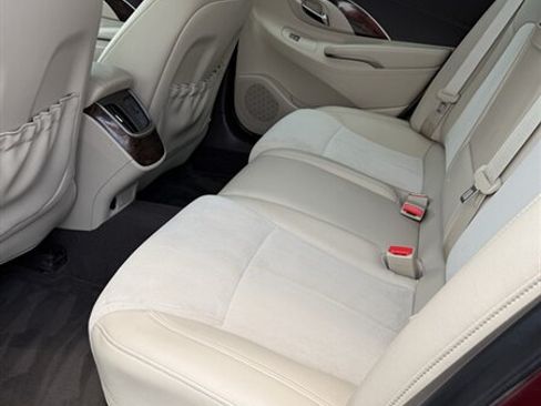Used 2015 Buick LaCrosse FWD image 19