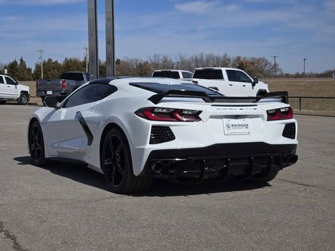 Used 2022 Chevrolet Corvette Stingray Preferred Cpe w/ Chrome Exterior Badge Package image 6