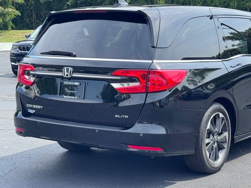 Used 2023 Honda Odyssey Elite image 44