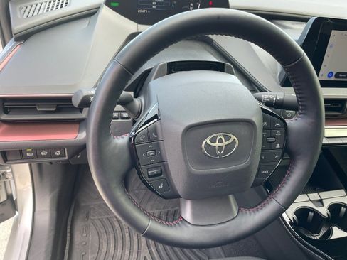 Used 2023 Toyota Prius Prime SE image 19