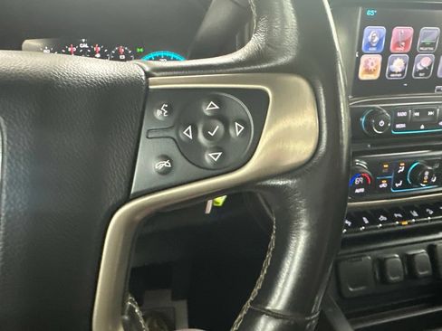 Used 2017 GMC Sierra 2500 Denali w/ Duramax Plus Package AWD/4WD image 39