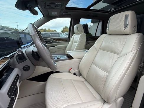 Used 2021 Cadillac Escalade Sport Platinum w/ Heavy-Duty Trailer Package image 15