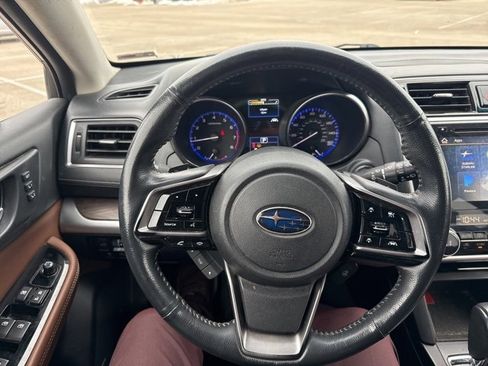 Used 2019 Subaru Outback 3.6R Touring image 7